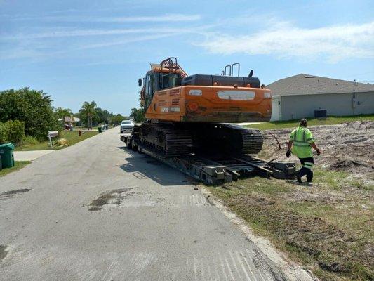 equipment transport service Port St Lucie, FL