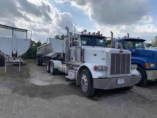 Cowboy Trucking