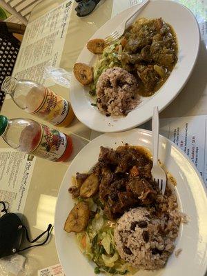 We ordered the small Oxtail with rice and peas(beans) and the small Goat Curry. WONDERFUL!!