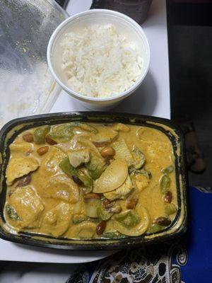 Yellow Curry with chicken; This was so good. Tha flavors were so balance and delicious!