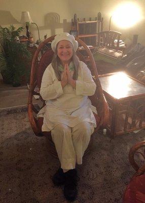 Blessings and greetings from Yoga teacher Bonnie E.Kendrick of Inner Light Yoga,a Sivananda  Ashram trained  Yoga teacher.