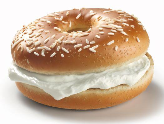 Plain bagel with cream cream cheese