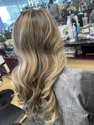 Blonde balayage