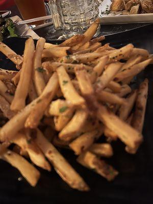 Truffle fries- get them. !