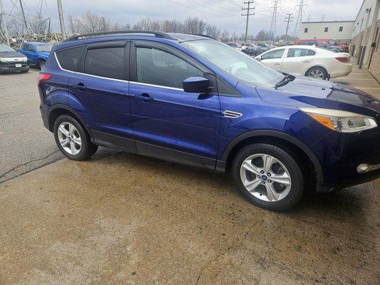 2p13 Escape AWD $4995