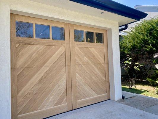 Chevron oak wood door