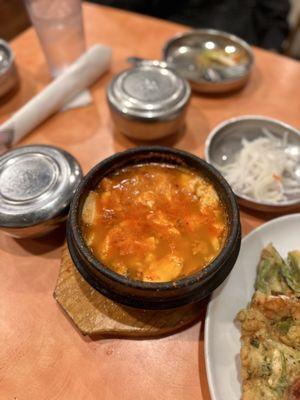 Seafood Tofu soup