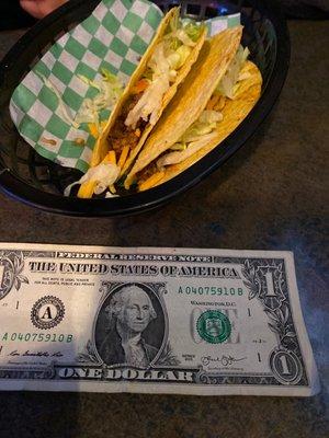 Dollar tacos on Sunday!   Tacos come with ground beef, lettuce, cheese, and tomatoes.