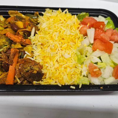 Veggies with Chicken + Yellow rice + Salad 
$17.99