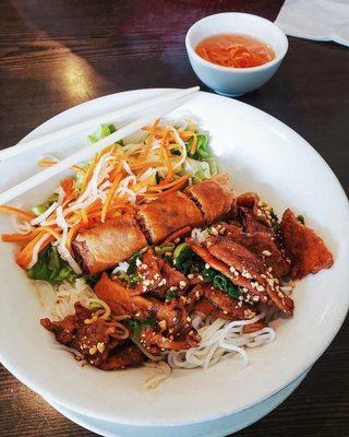 Bun thit nuong cha gio