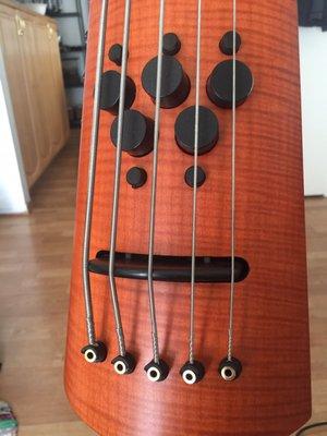 Electric upright bass