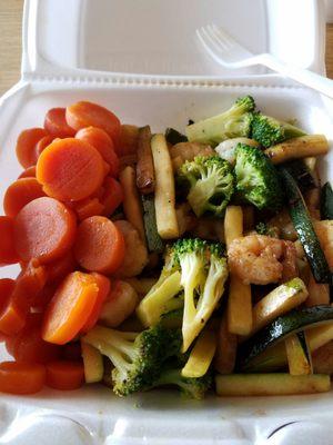 Hibachi Shrimp with Zucchini and Broccoli and Sweet Carrots