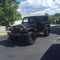 A Rough Country lift kit and a set of new shoes to match! #RoughCountry