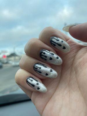 Structured gel, Halloween nail art with chrome