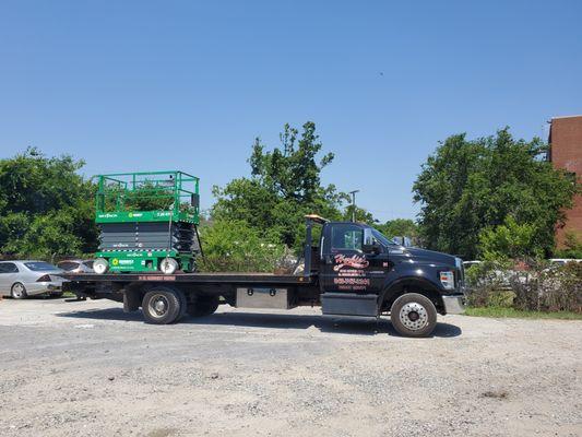 SCISSOR LIFT TOW