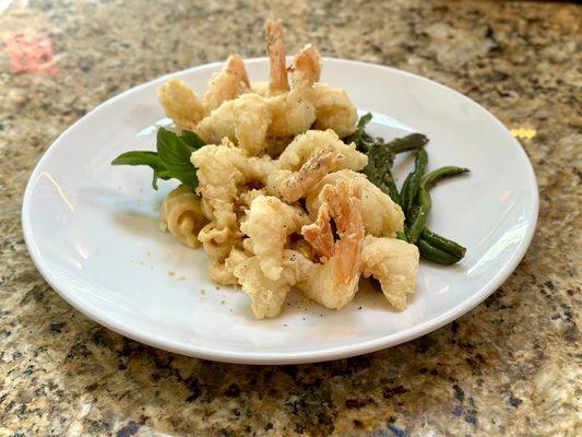 Shrimp Dinner with Pimento Mac and Cheese