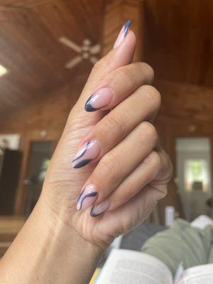 UV Gel with French tip design