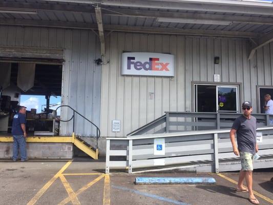 FedEx Ship Center