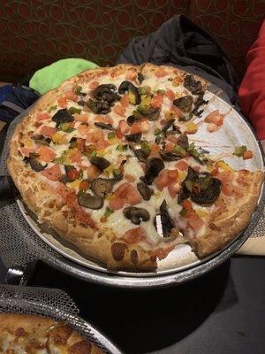 Tomato, cheese, and a mushroom Pie