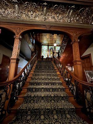 Interior - 1st floor staircase