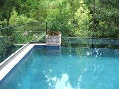 Glass Hand Rail Systems, Commercial, Residential and Pool Area Surrounds.