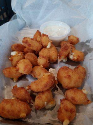 Fried cheese curds, chicken tenders at Mr. Brews taphouse