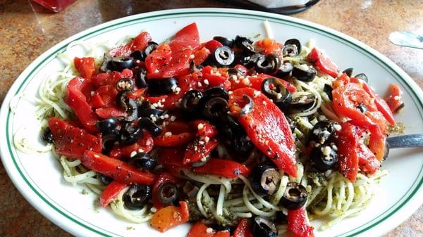 Linguine with pesto, roasted red peppers, and olives