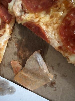 parchment paper in the pizza