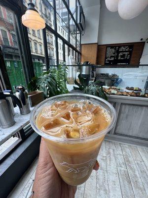 Cold brew w oat milk