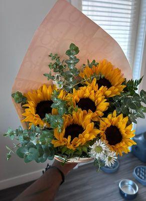 Sunflowers bouquet