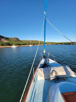 Sailing to Lono Harbor in Molokai- awesome adventure for ASA 103 and 104