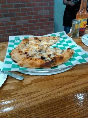 Tried the sweet onion pizza, the best!