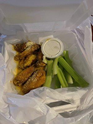 6 Pieces Single Order All Drums Wings Garlic Parmesan flavor wings WET