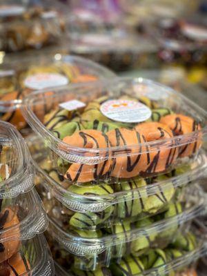 matcha and chocolate flavor fortune cookies