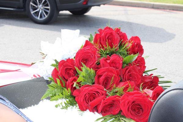 Close up of the gorgeous arm bouquet