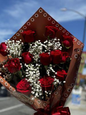 One Dozen red roses , presentation bouquet