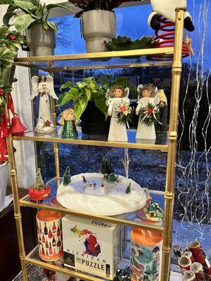 Vintage Xmas decorative items