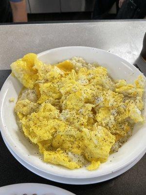 Egg & cheese grit bowl