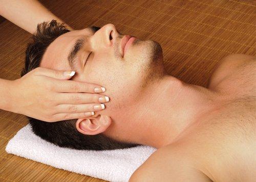 Treat that special someone to one of our deluxe gentlemens facials!