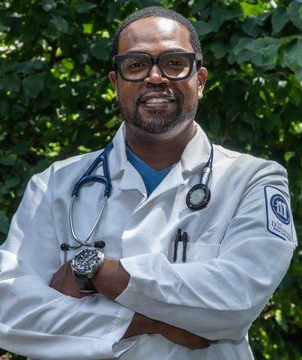 Dr. Sekuleo Gathers, Medical Director, Board-Certified of ER