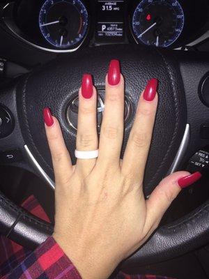 Red nails