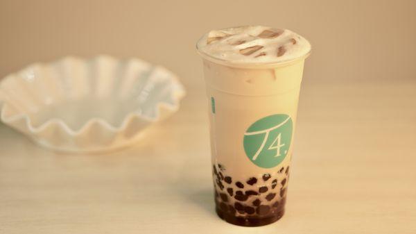 Earl Grey Milk Tea.
 
 Made from Earl Grey Black Tea