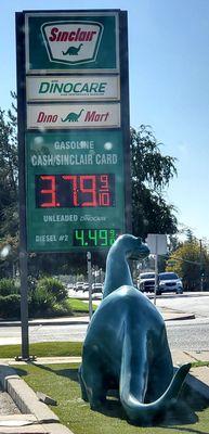 Sinclair Dino Mart in Oakdale, CA. $3.79 per gallon, cash price!