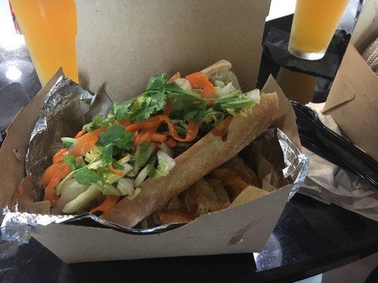 Chicken Bahn Mi