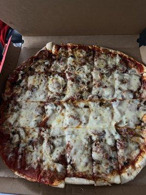 18" thin crust Supreme Pizza