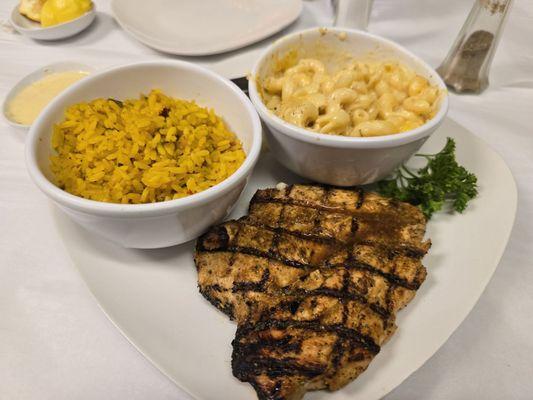 Chicken breast with yellow rice and mac n cheese