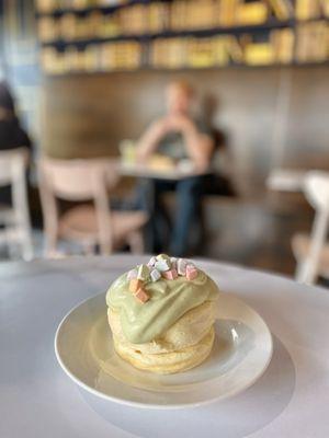 IG: @nom.noms.only | Lucky Charm Matcha Souffl Pancakes