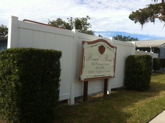 Bread & Roses Woman's Health Center