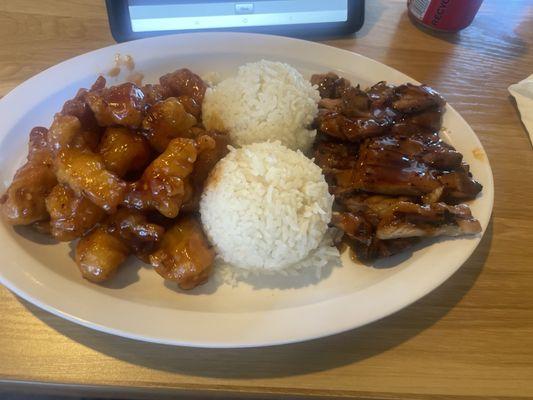 lunch combo, chix teriyaki and General Tso's chicken (spicy)