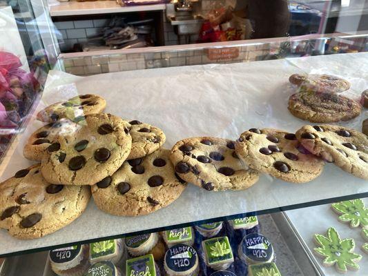 House made cookies